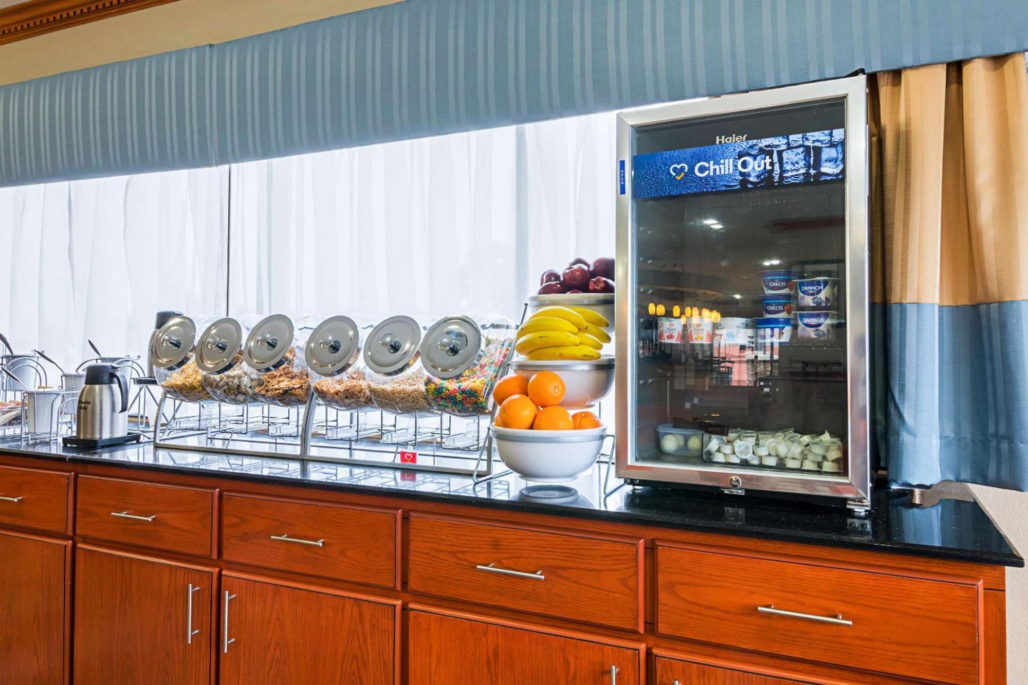 Comfort Suites Лейк Чарлс Екстериор снимка